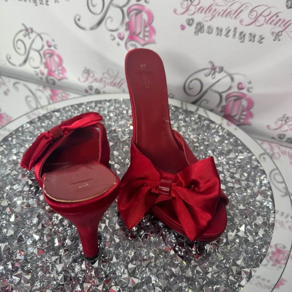 La vie en rose heels ribbon 🎀 bows red heels red bow ribbon accent silky satiny - Picture 12 of 14